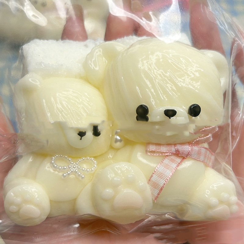 Title 3, Handmade Edible Silicon Child And Mother Bear S...