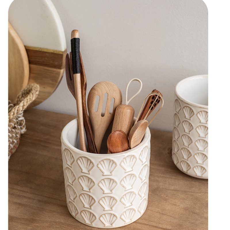 Title 7, Good-looking Embossed Ceramic Storage Container...