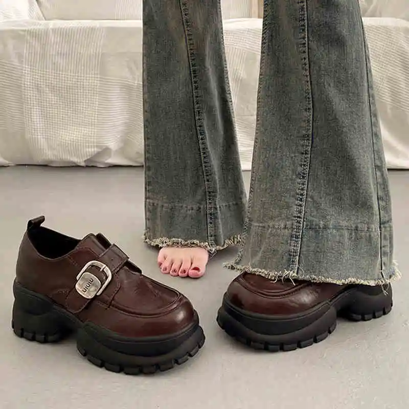 Retro Raise The Bottom Small Leather Shoes Female Loafers - Brown