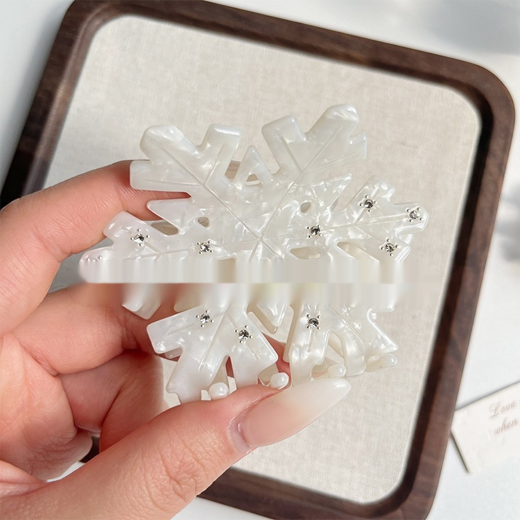 Title 4, New Snowflake Acetate Hairpin Grip