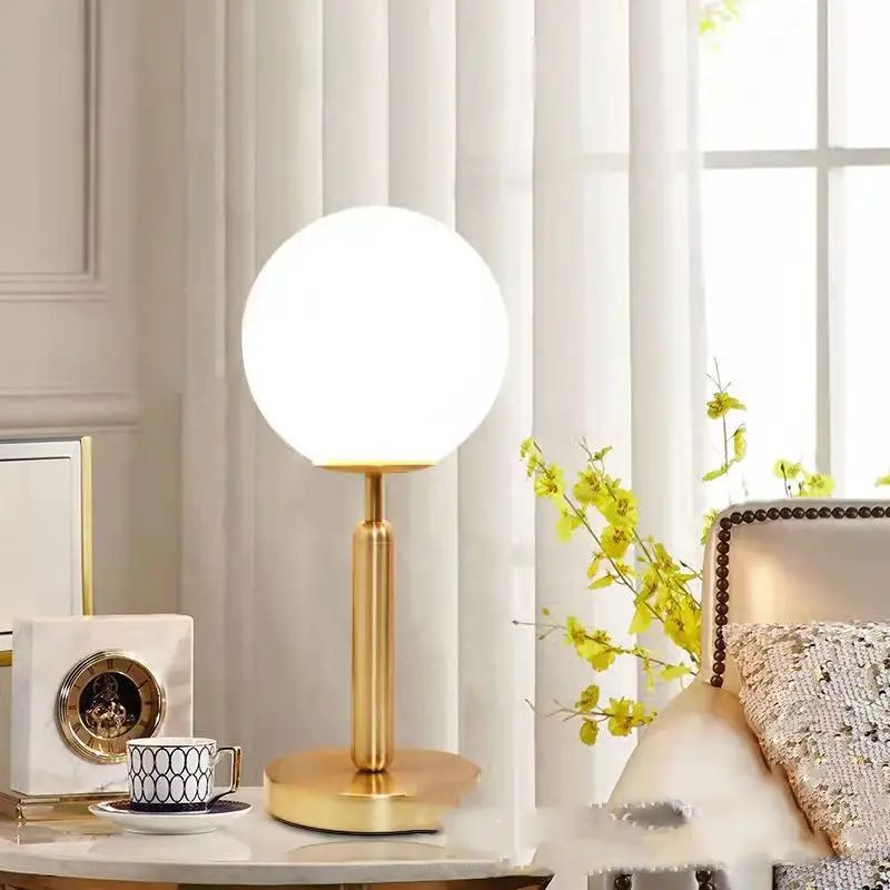 Modern Minimalist Romantic And Cozy Table Lamp
