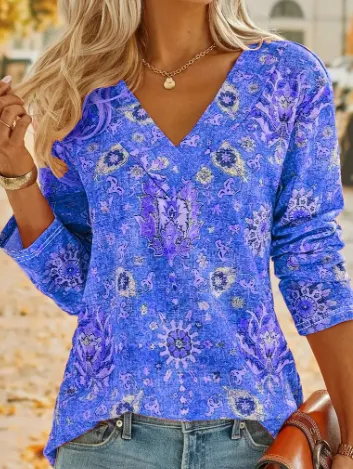 Big Size Bohemian Printed Long Sleeve T-Shirt Summer Fashion V-Neck Top Beach Clothing For Women