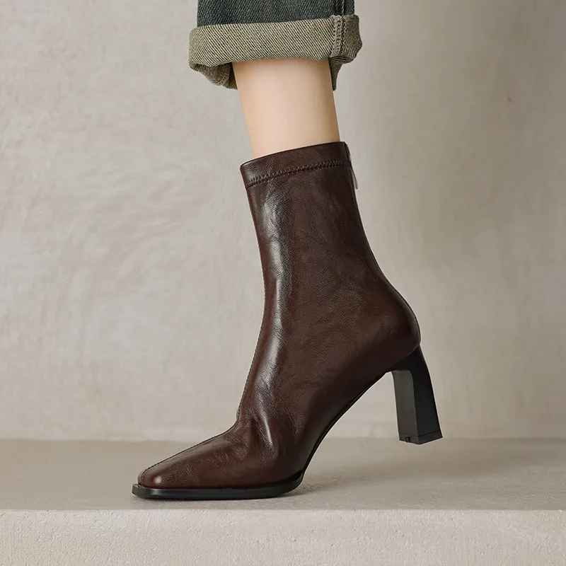 Women's Vintage Square Elastic Ankle Boots With Chunky Heels - Brown