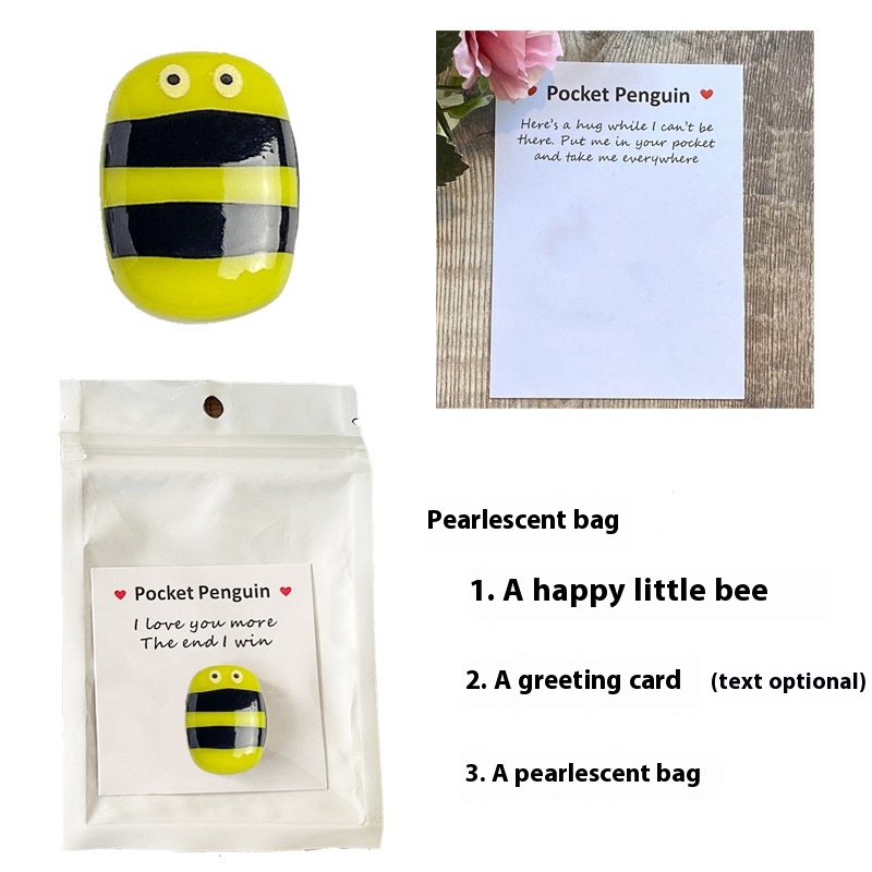 Bee Pearl Bag