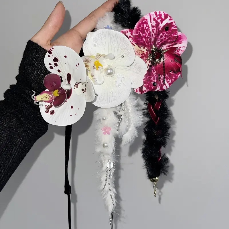 Three-color Plush Phalaenopsis Necklace Adjustable