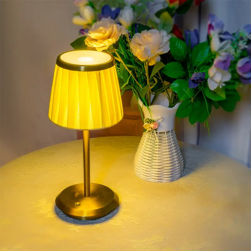 Simple Bedroom Bedside Lamp Eye Protection Ambience