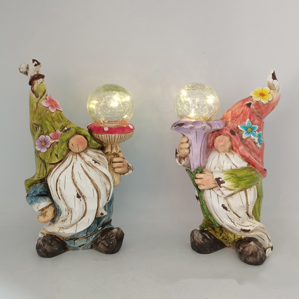 Title 4, Elf Dwarves Raise Lamp Resin Ornament