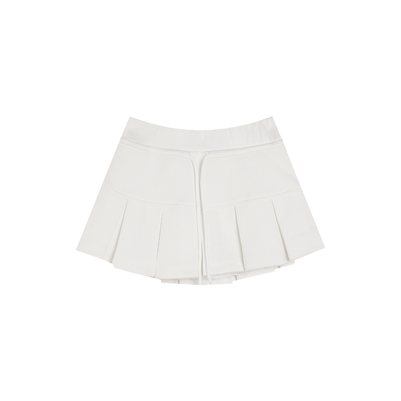 Short skirt white