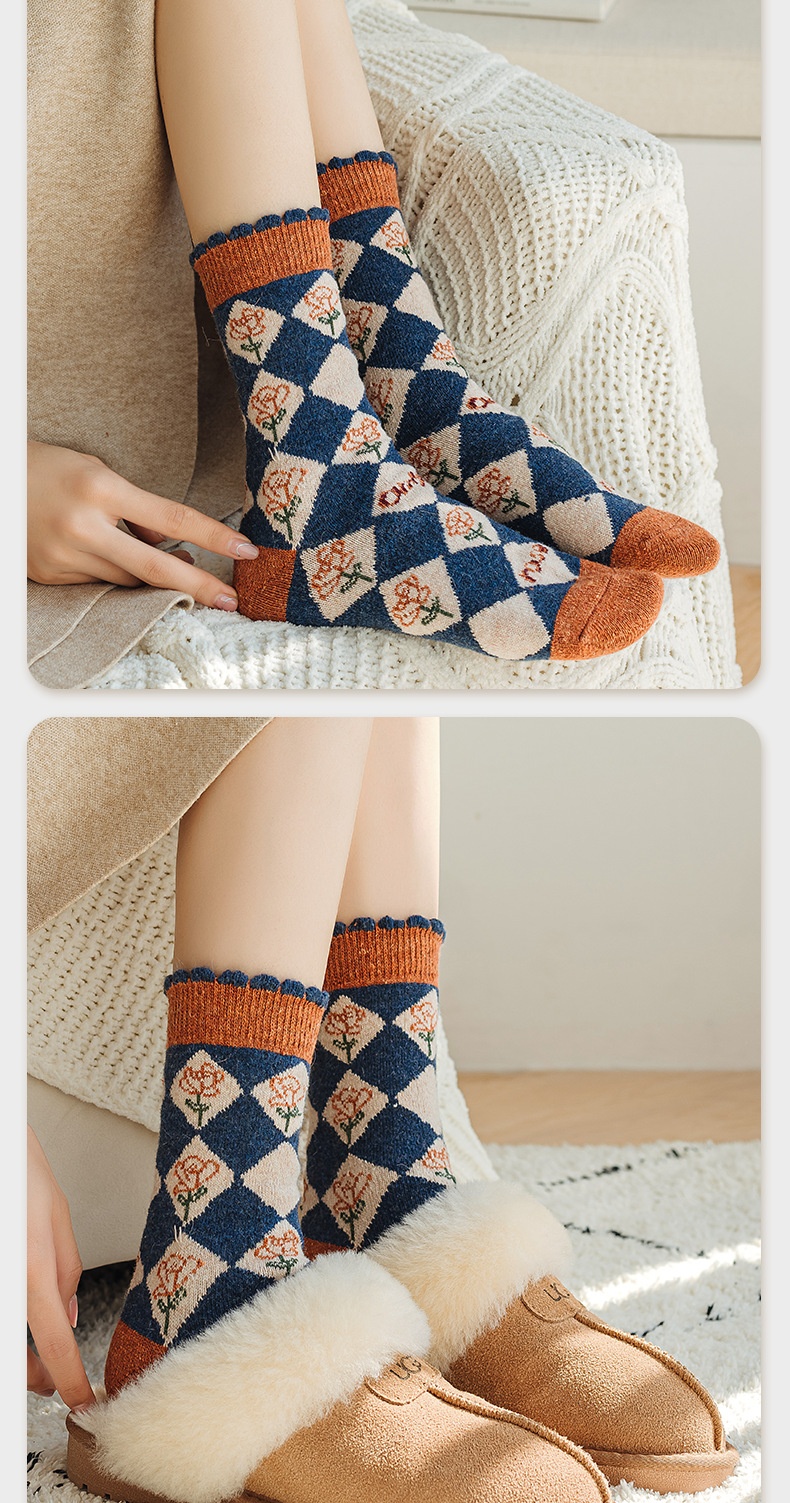 Title 13, Vintage Small Flower Wool Socks Fleece Lined Pa...