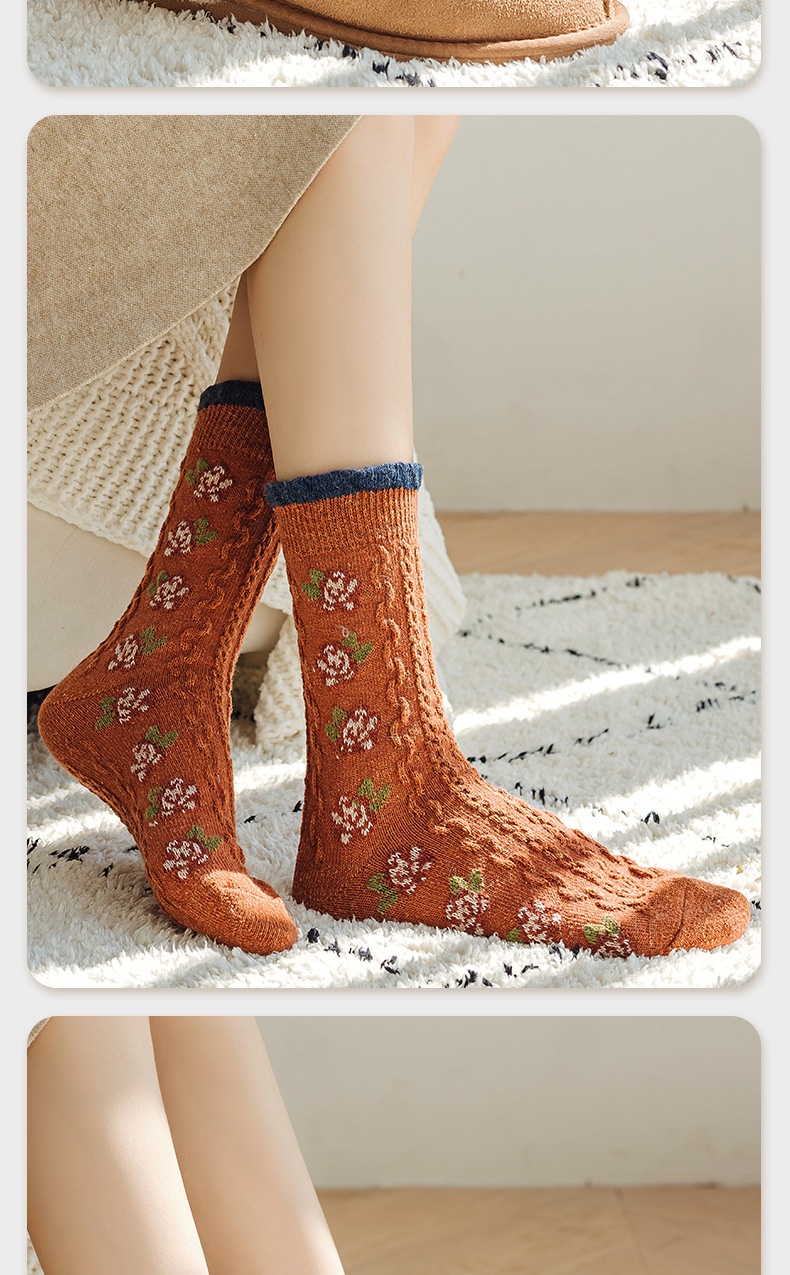 Title 14, Vintage Small Flower Wool Socks Fleece Lined Pa...