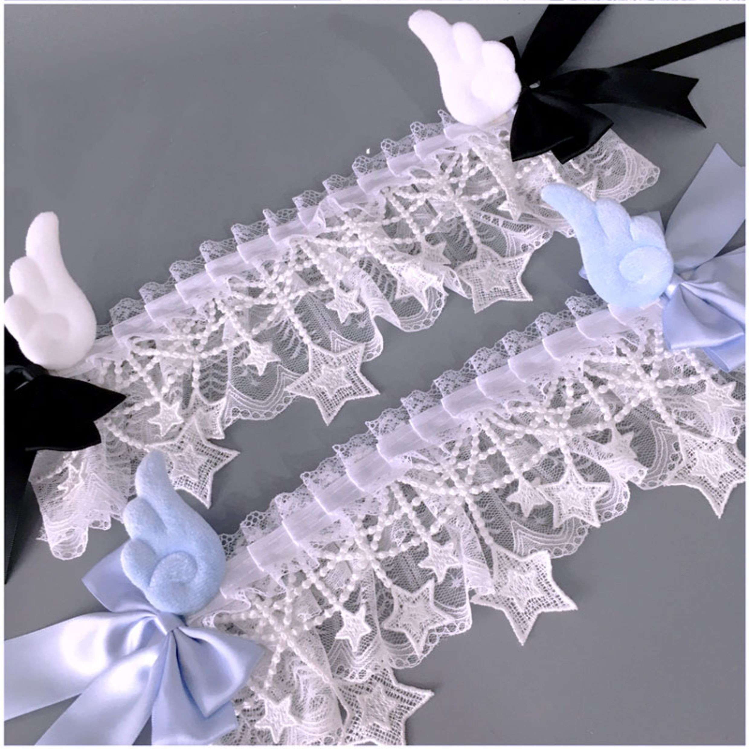 Title 5, Lace Small Wing Headband With Bow