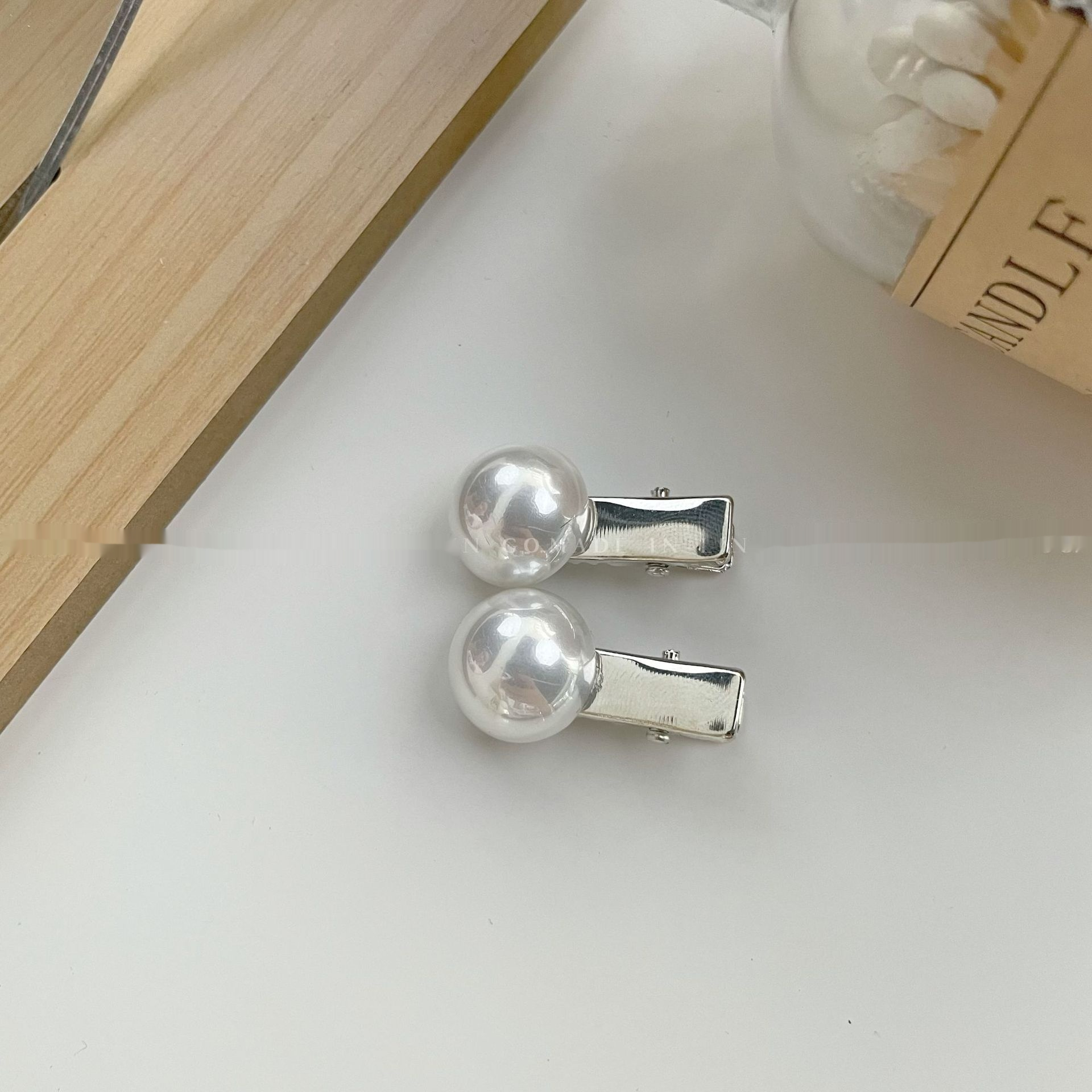 Duckbill Clip Pearl 2PCs