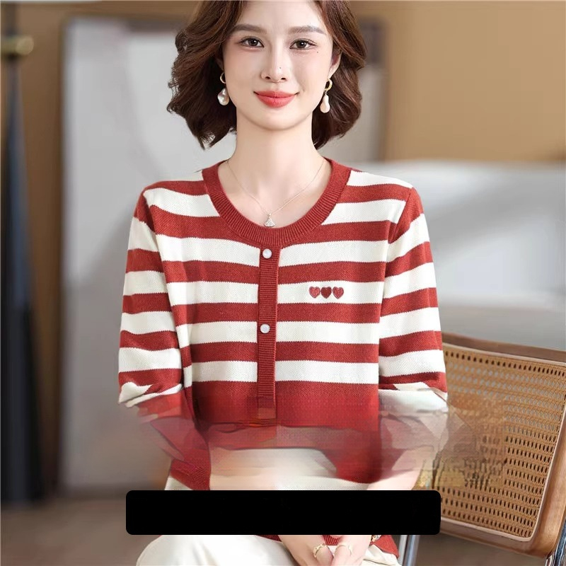 Versatile striped tops, loose large size, fashionable long-sleeved sweater, knitted bottoming shirt