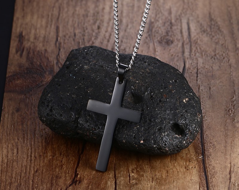 Black Pendant Necklace