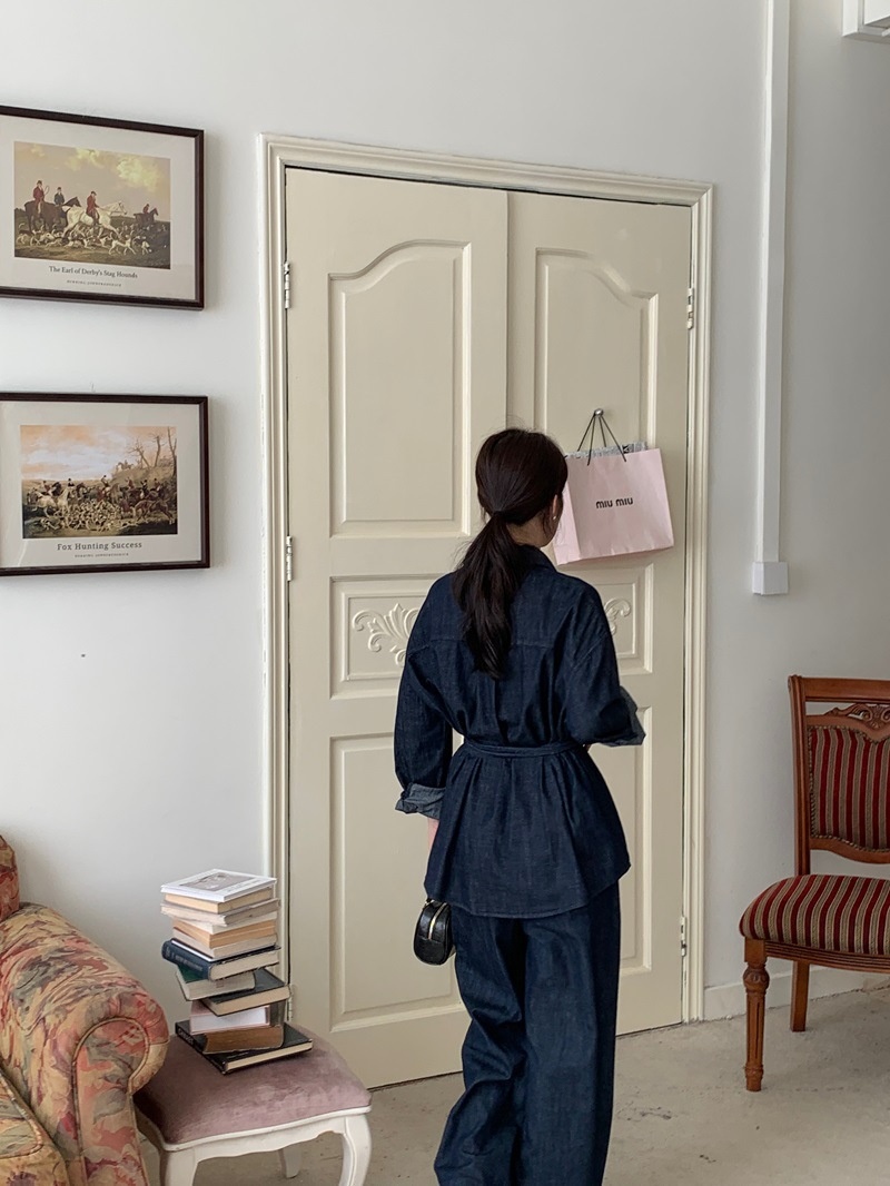 Simple Waist Fitted Lace-up Denim Single-breasted Shirt Outfit