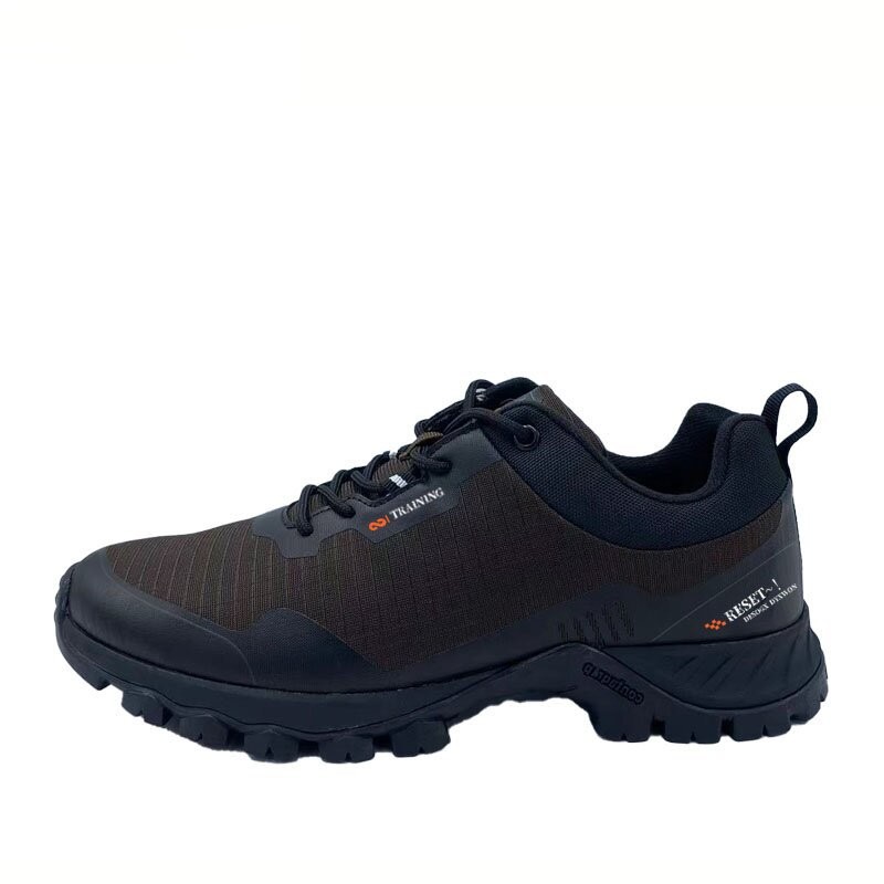 Title 4, Outdoor Large Size Hiking Shoes