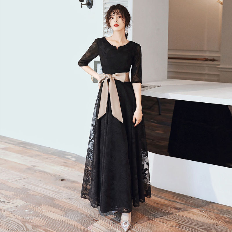 Title 7, Bankett-Abendkleid im koreanischen Stil mit wei...