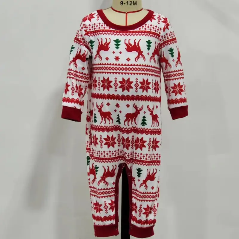 Parent-Child Outfit For A Family Of Three