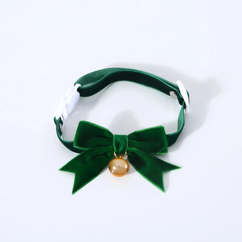 Spring Festival Christmas Velvet Hand Bow Tie Anti-suffocation Buckle - New Green Velvet Bow