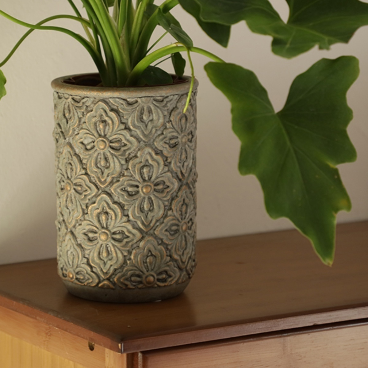 Mud Machine Retro Stoneware Relief Old Pile Succulent High Round Cement Flowerpot