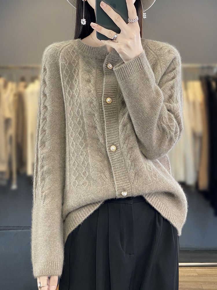 Title 5, Round Neck Pure Wool Knit Cardigan Women