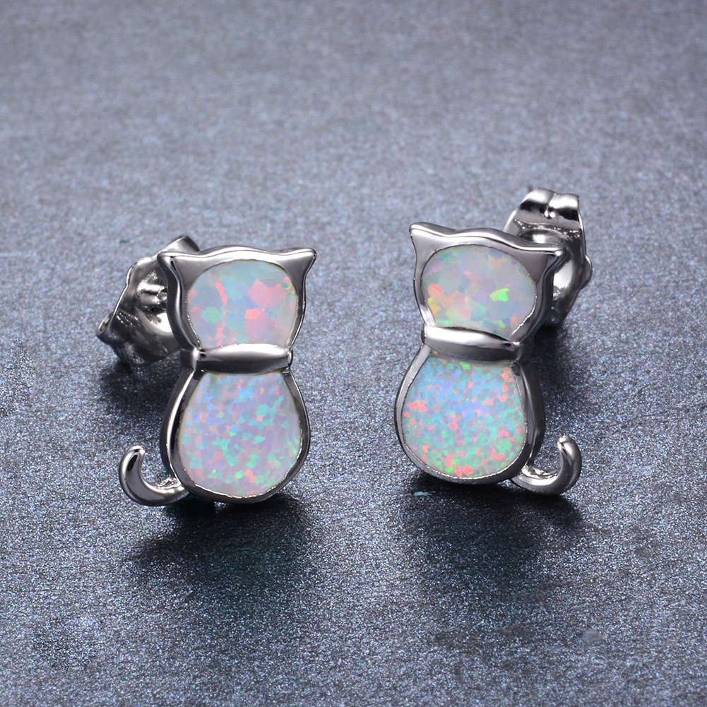 Women's Fashion Statement Cat Stud Earrings