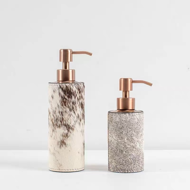 Light Luxury Creative Horse Hair Plastic Replacement Bottle