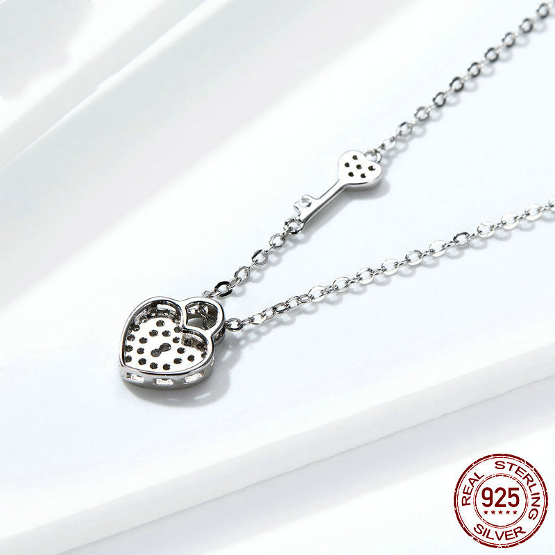 Heart Lock Necklace Women's Fashion White Gold Plated