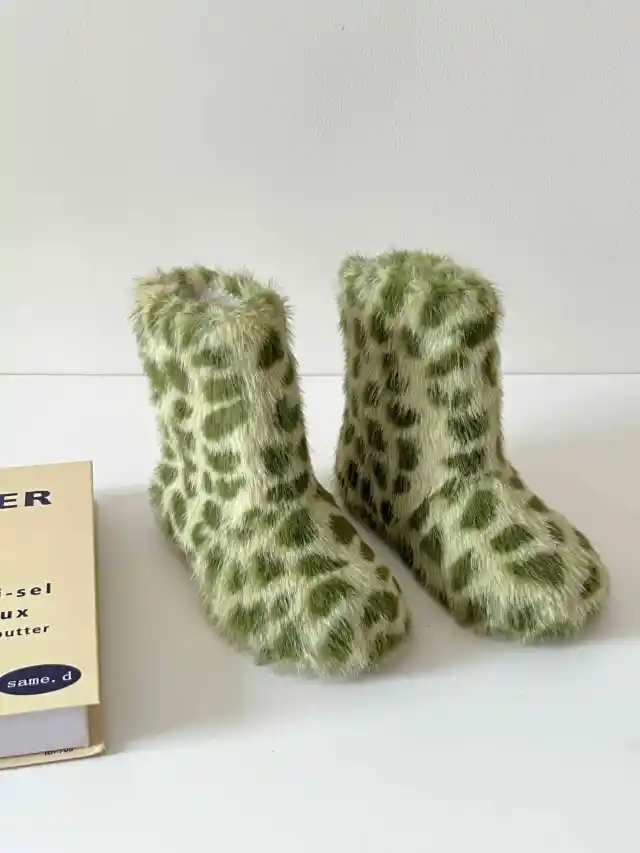 Girls Sweet Cute Warm Autumn And Winter Fur Boots Green - Shop at LoveMi