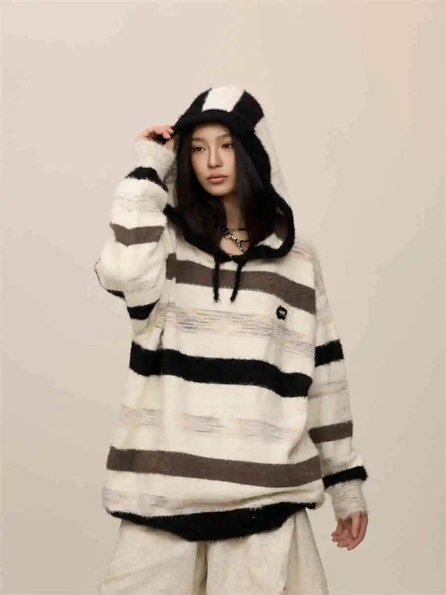 Idle Style Striped Hooded Sweater For Women - Black And White Stripes