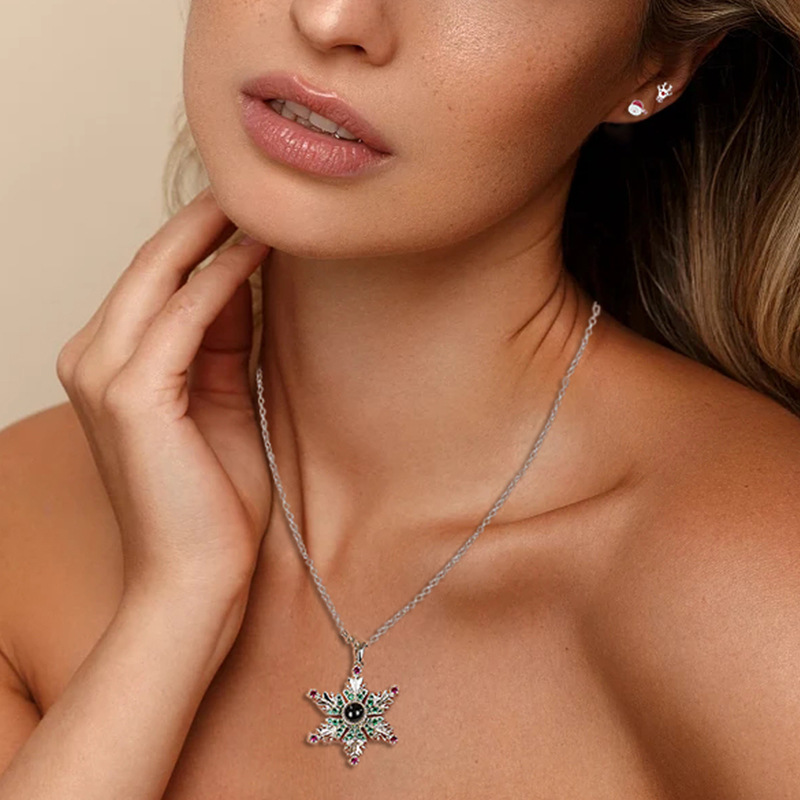 New Christmas Snowflake Pendant Necklace