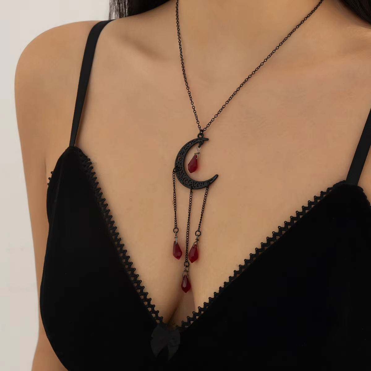 Sweet Cool Dark Single-layer Round Star Necklace Simple