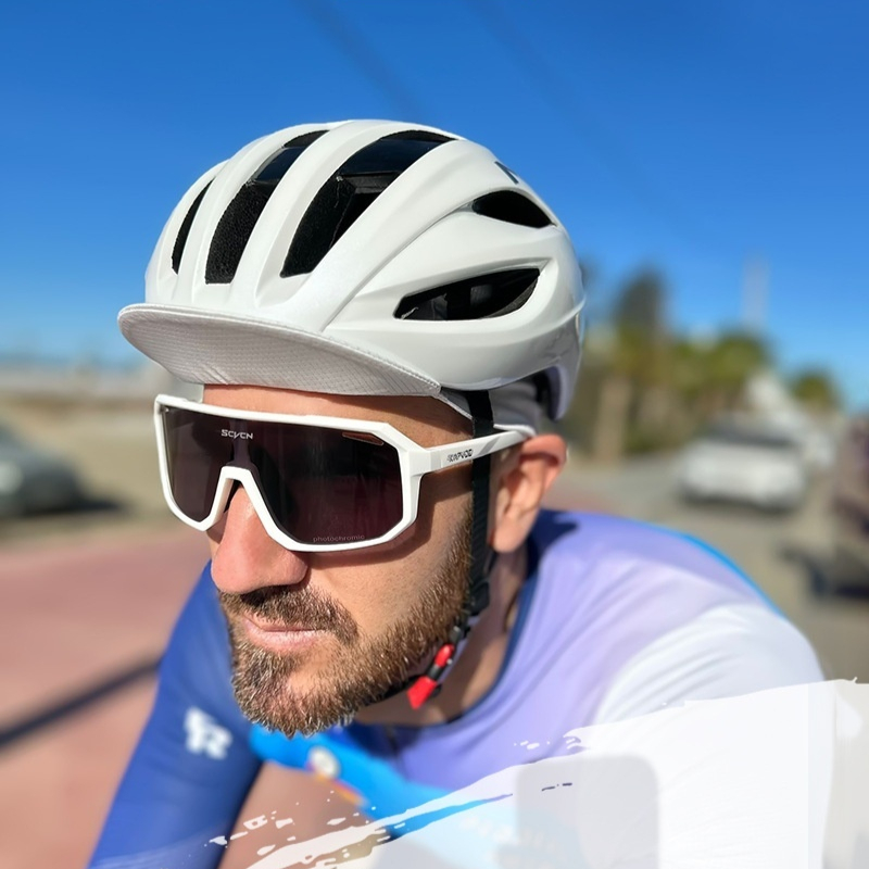 Color Changing Glasses For Riding Day And Night Dual Use - Image 2