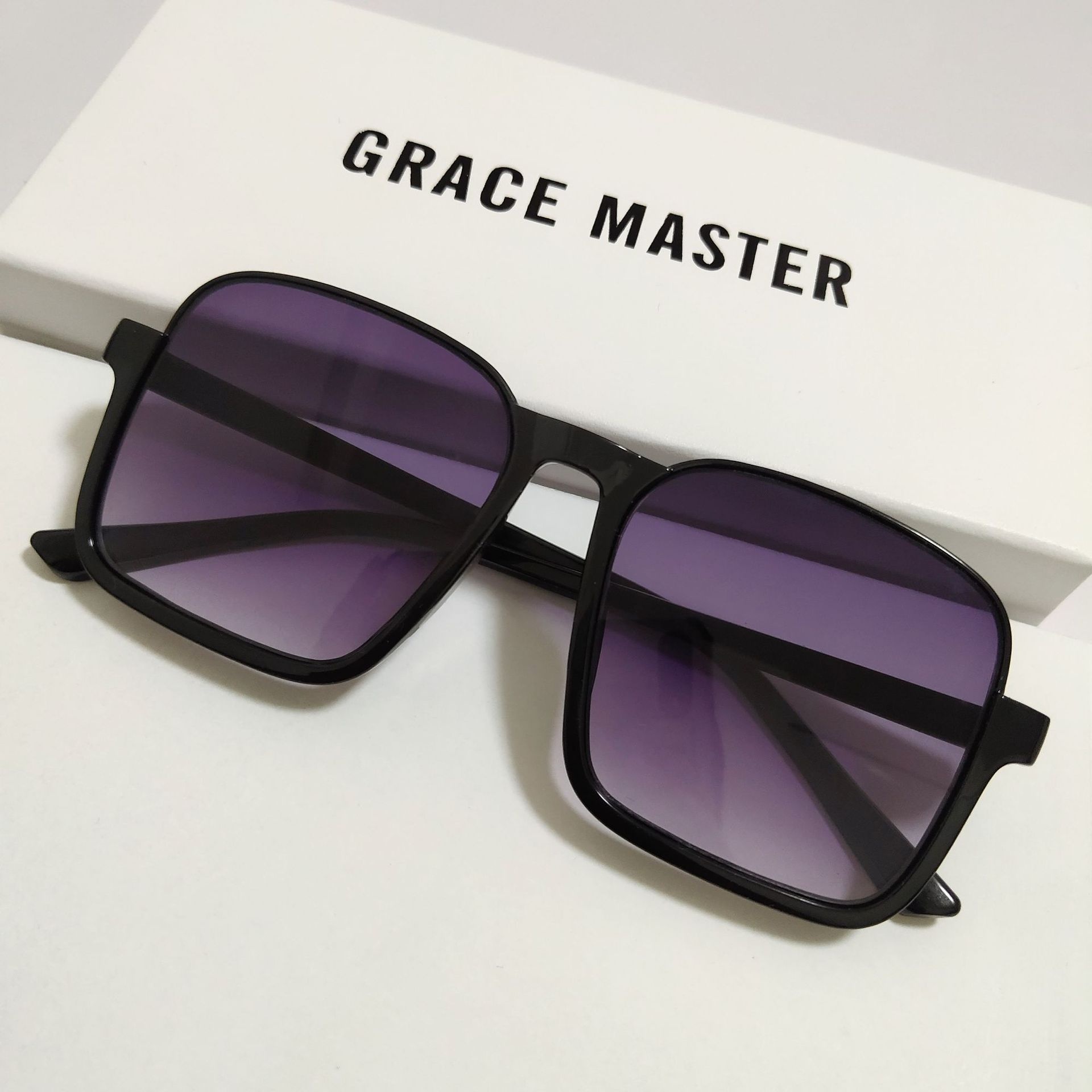 Women's Retro Simple Square Semi-rimless Sunglasses - Image 3