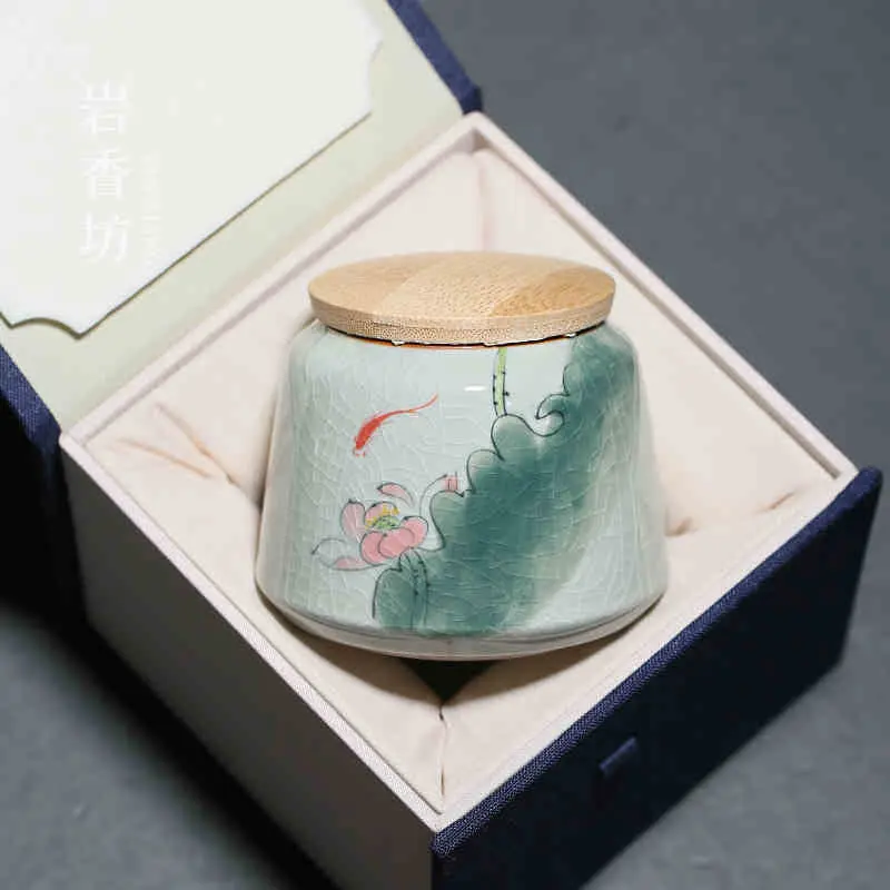 Ice Crack Hand Painted Lotus Underglaze Color Small Tea Leaf Jar
