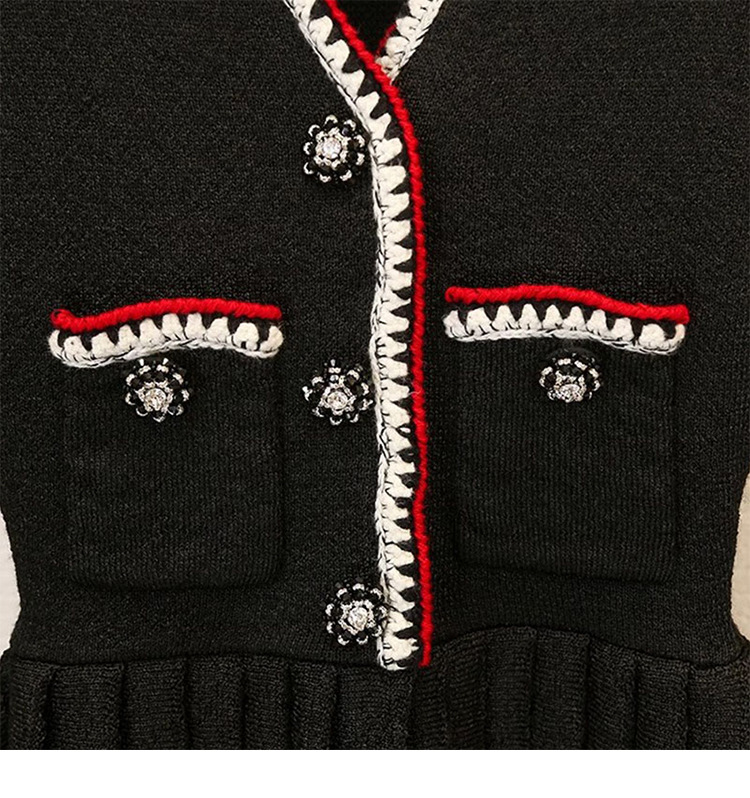 Women's Black V-neck Knitted Dress