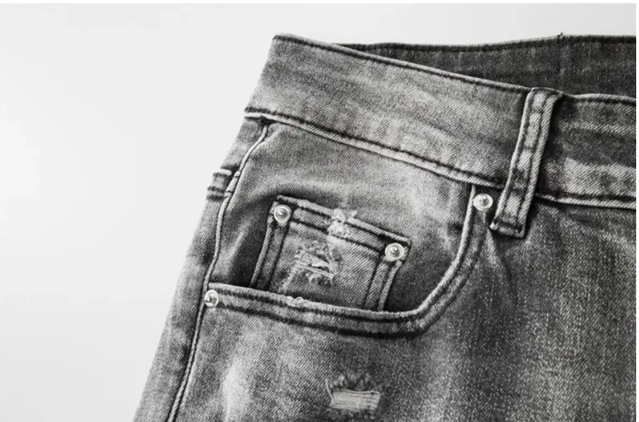 Elastic Slim Fit Pants That Look Slimmer And Slimmer