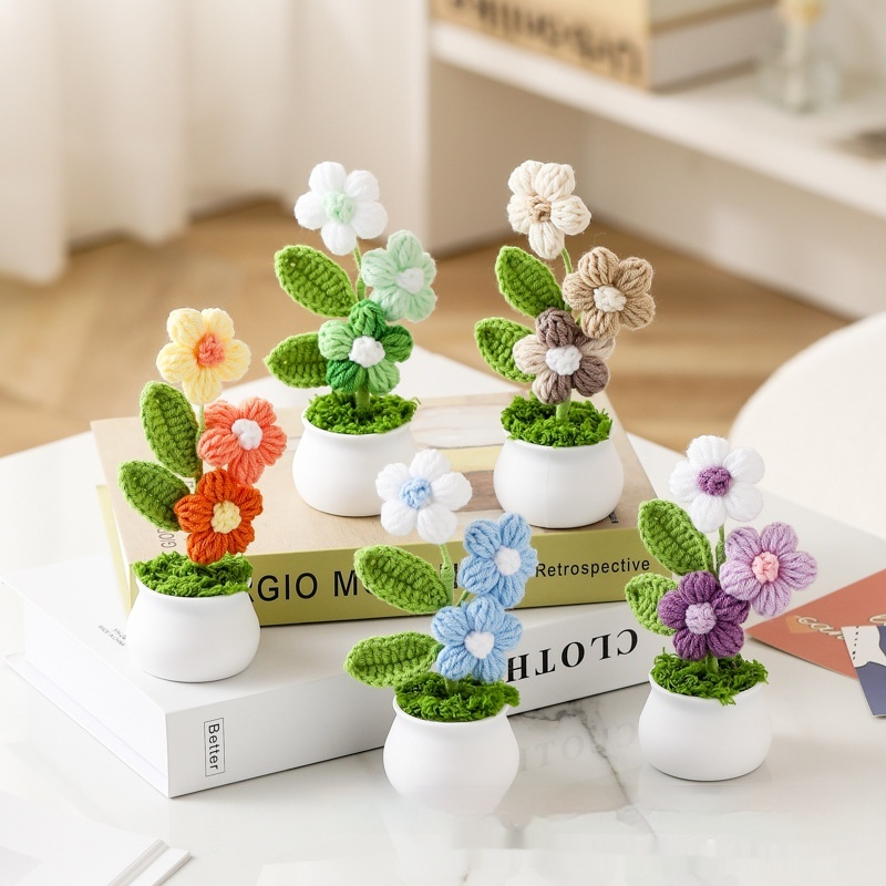 Puff Tree Handmade Wool Weaving Small Pot Plant Office Decoration