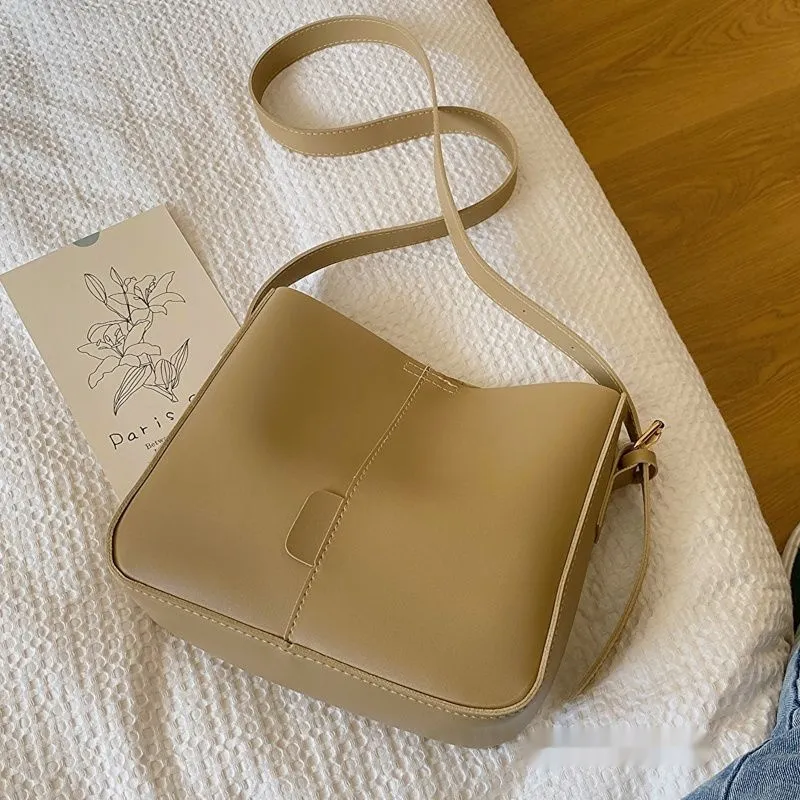 Large Capacity New Vintage Crossbody Bag - Khaki