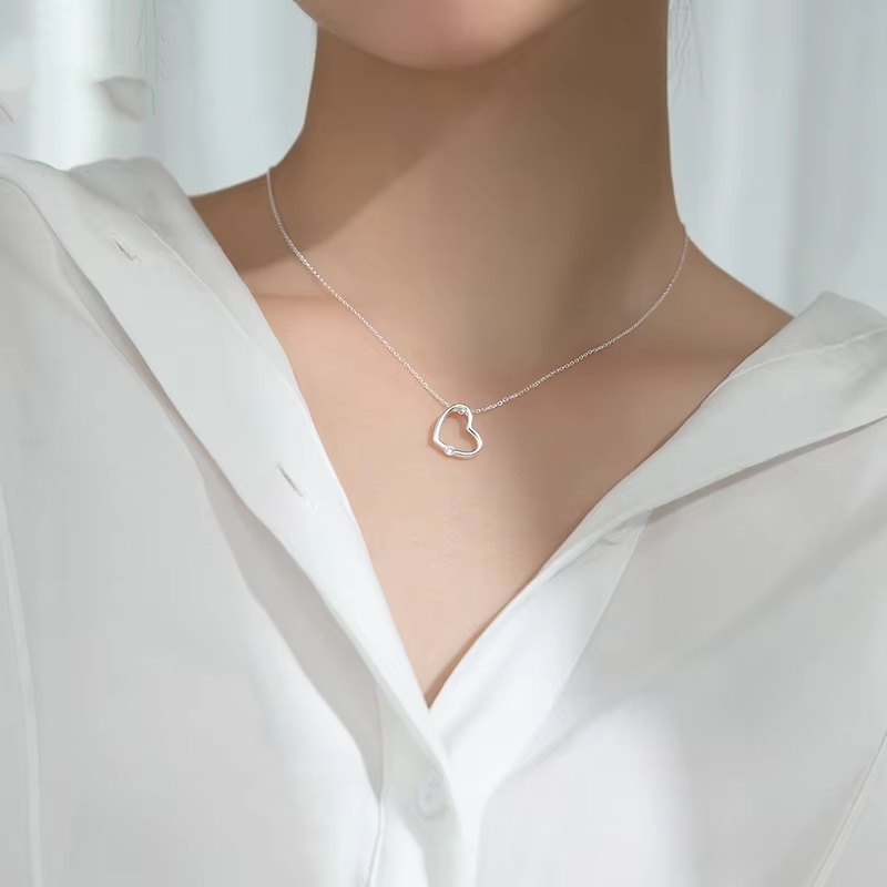 S925 Silver New Style Collarbone Necklace Small Heart-shaped
