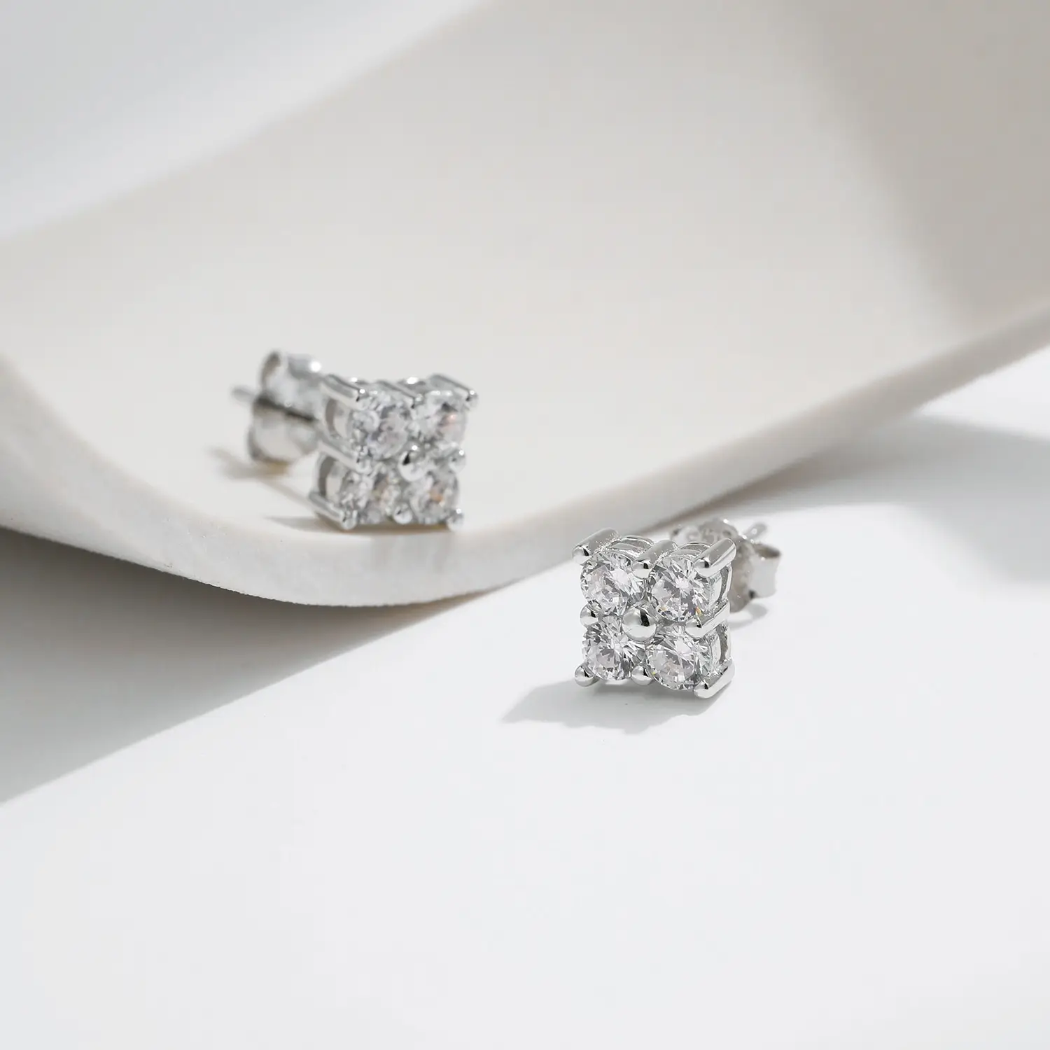 S925 Sterling Silver Diamond Flower Earrings