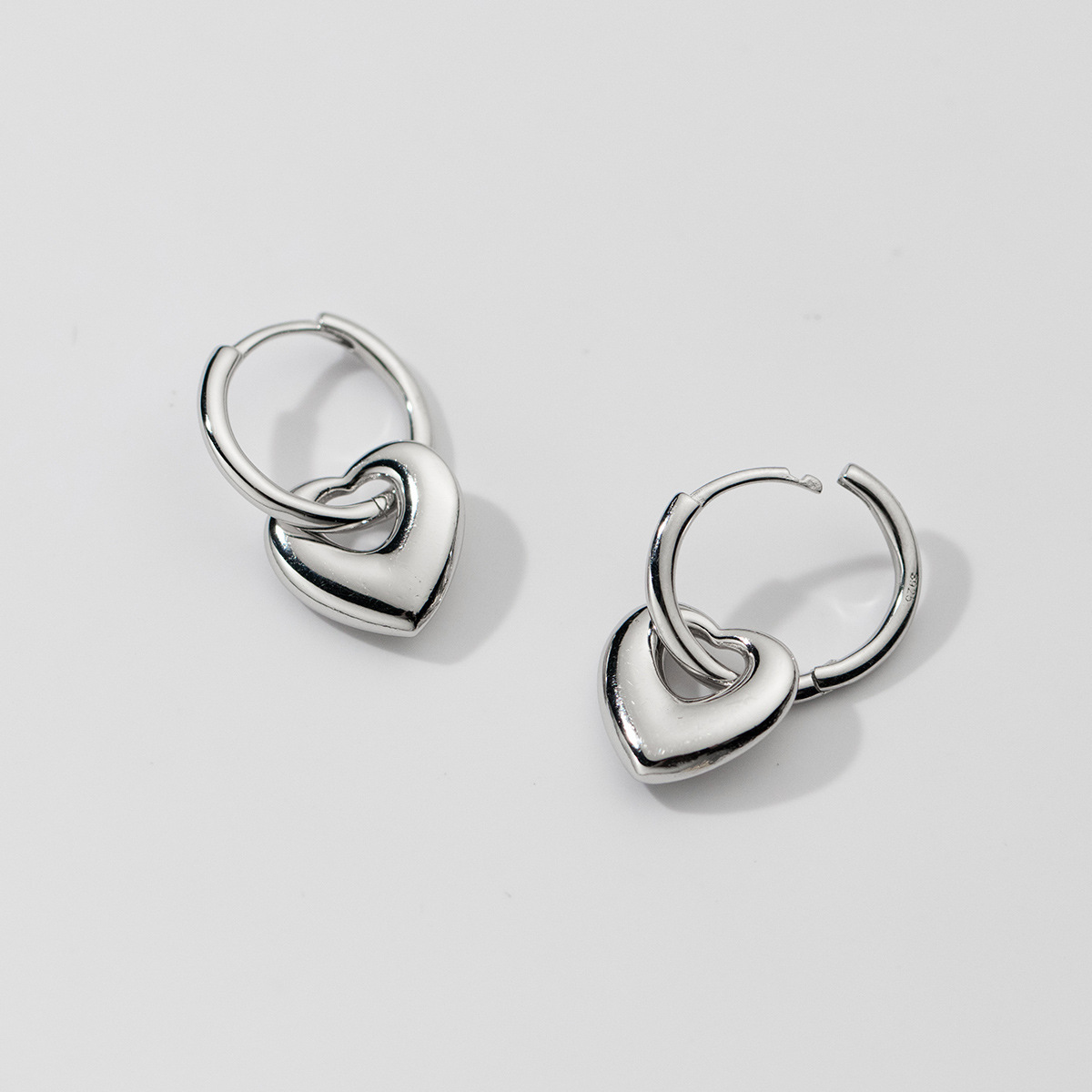Fashion Temperament Heart-shaped Women's Earrings