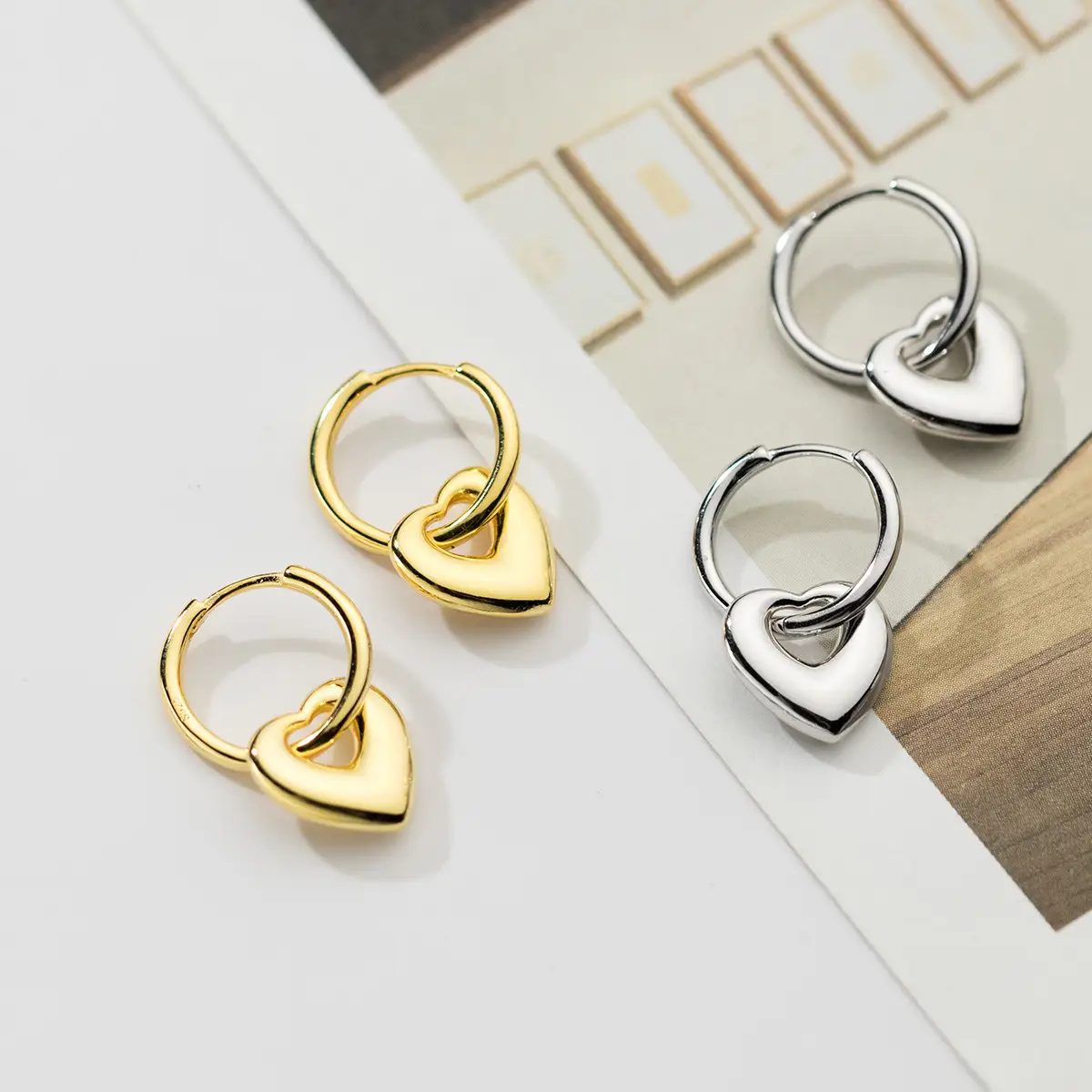 Fashion Temperament Heart-shaped Women's Earrings