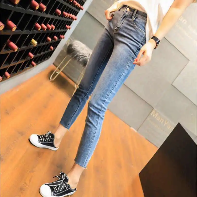 Women's Light-colored Skinny Jeans Slim Fit Pencil Pants - Blue