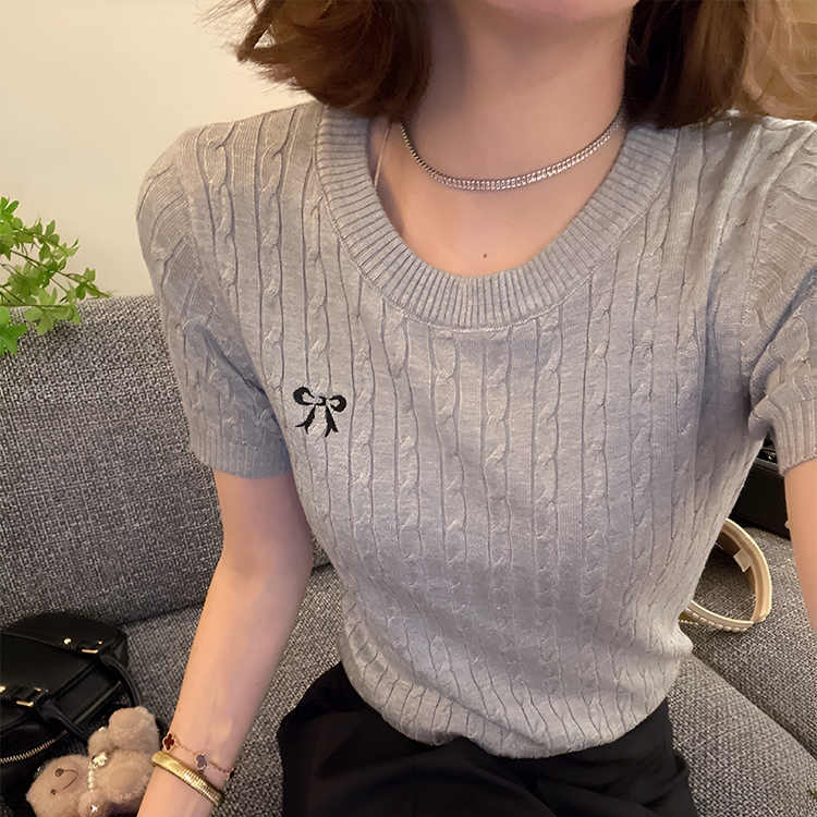 All-matching Pullover Bow Embroidery Twist Knitted Short Sleeve