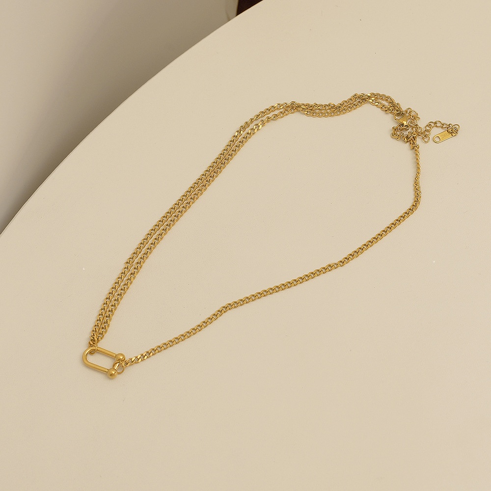 Retro Affordable Luxury Style Gold Horseshoe Necklace For Women