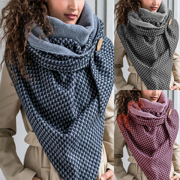 Cashew Flower Pattern Triangle Neck Scarf