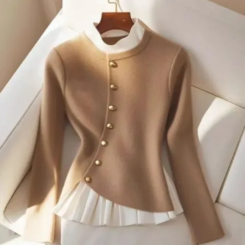 Fashion Temperamental Minority Pleated Skirt Hem Stitching Sweater