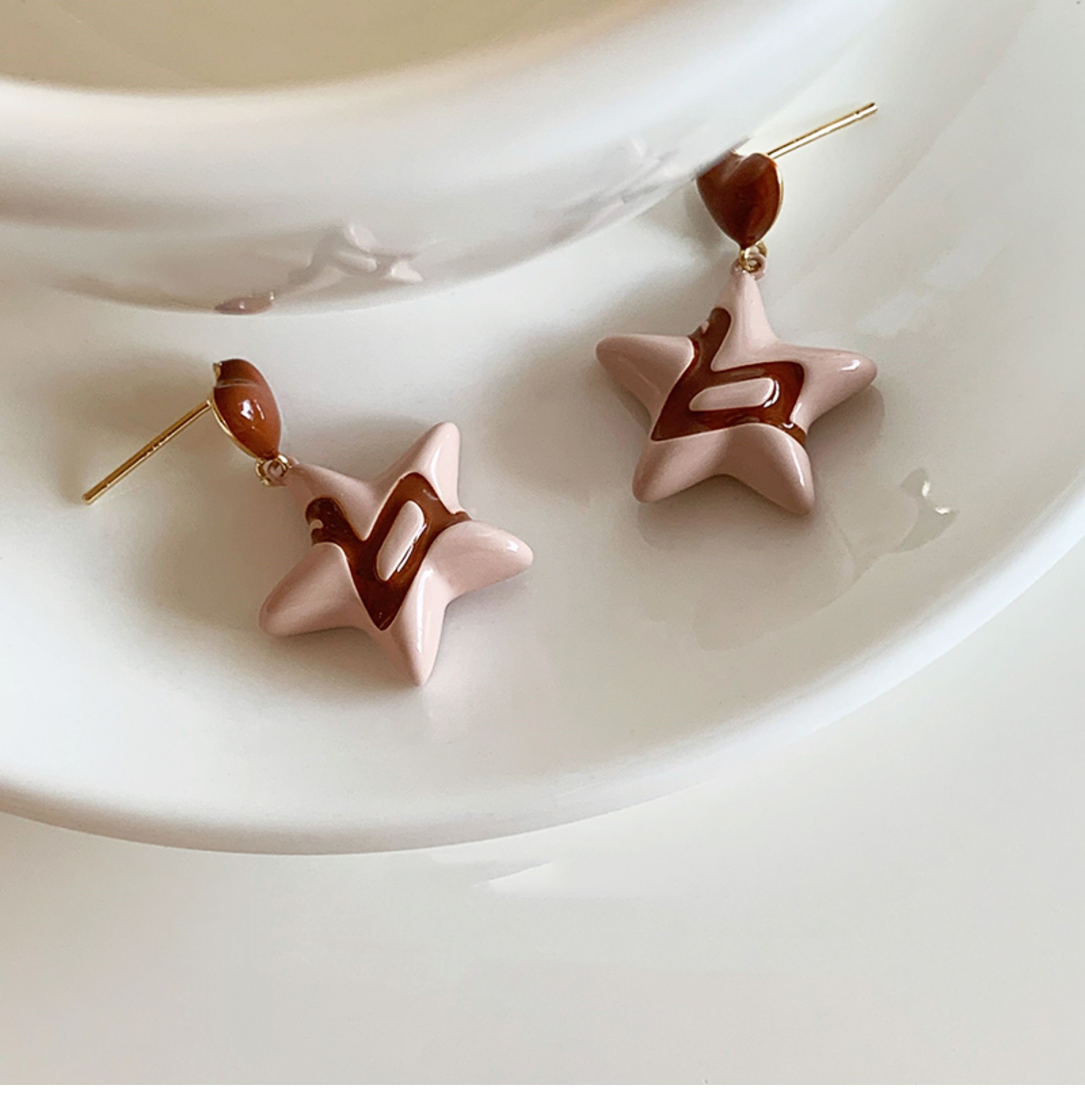 Brown Five-pointed Star Temperament Unique Earrings