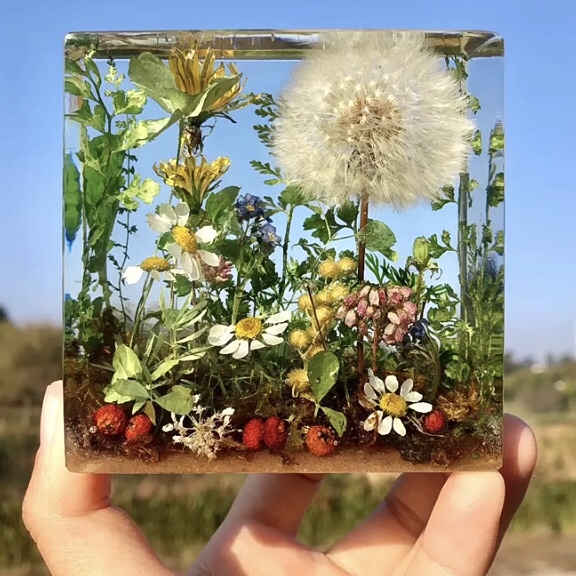 Dandelion rectangular paperweight dropper ornament